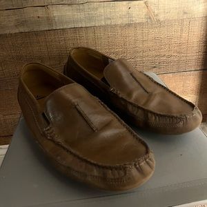 Clark Collection men’s brown leather loafers. Size 10.5.
